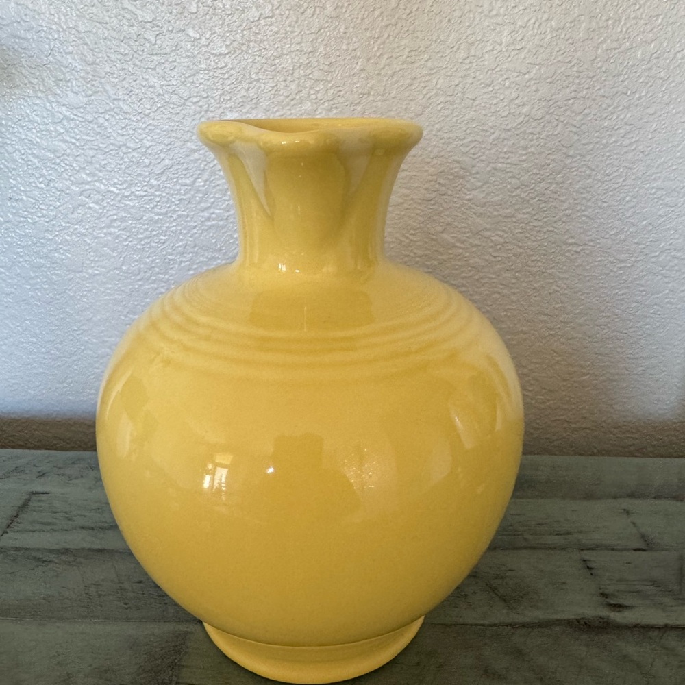 VTG 90’s Fiestaware Yellow Pitcher‎ - Picture 4 of 6